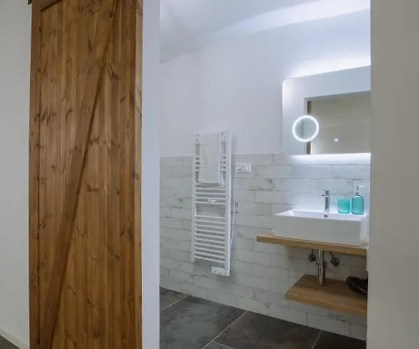 Maneki Serra 1/2d Apartmán Boloňa